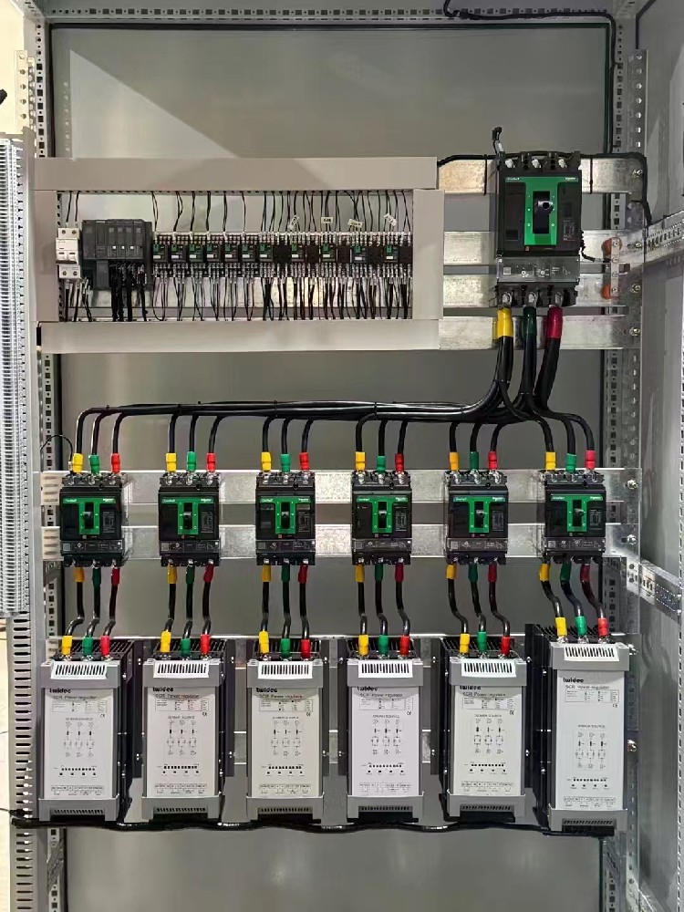 电力调整器输出电压过高怎么解决？