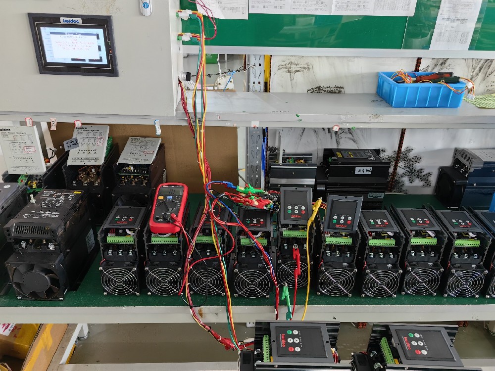 在构筑能源治理领域，电力调整器怎么共同智能照明系统实现最大化节能？